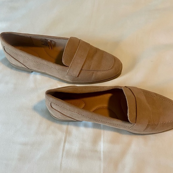 Old Navy Tan Loafers - Picture 2 of 5
